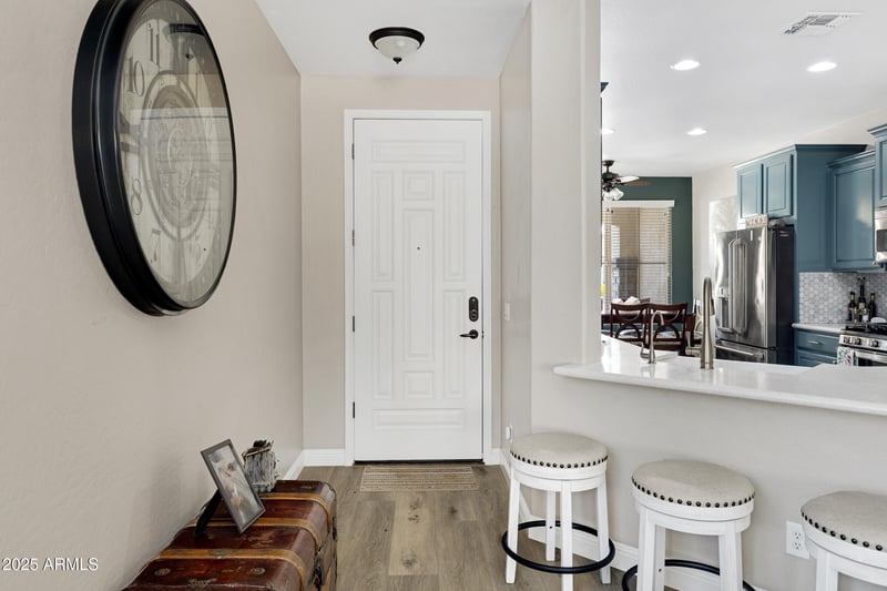 307 Twin Peaks Pw, San Tan Valley, AZ 85143