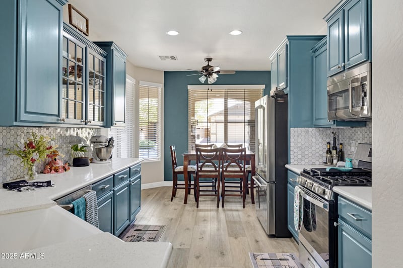 307 Twin Peaks Pw, San Tan Valley, AZ 85143