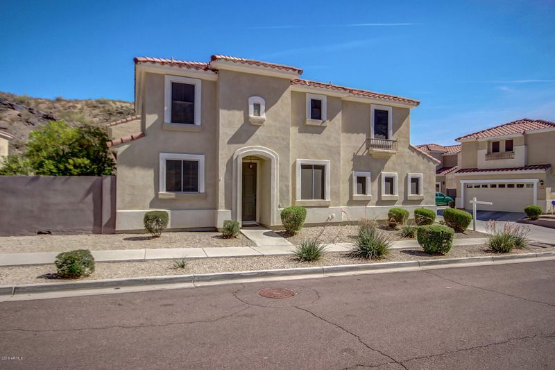 307 W Mountain Sage Dr, Phoenix, AZ 85045