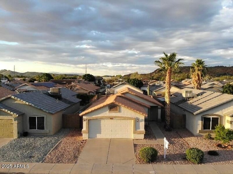 3072 Salter Dr, Phoenix, AZ 85027