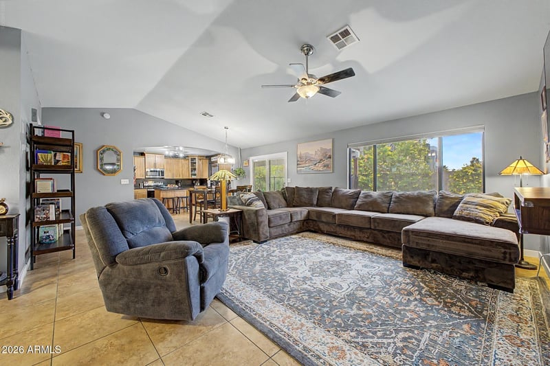3073 W Country Club Ter, Phoenix, AZ 85027
