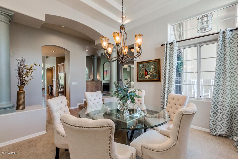 3075 E Dry Creek Rd, Phoenix, AZ 85048