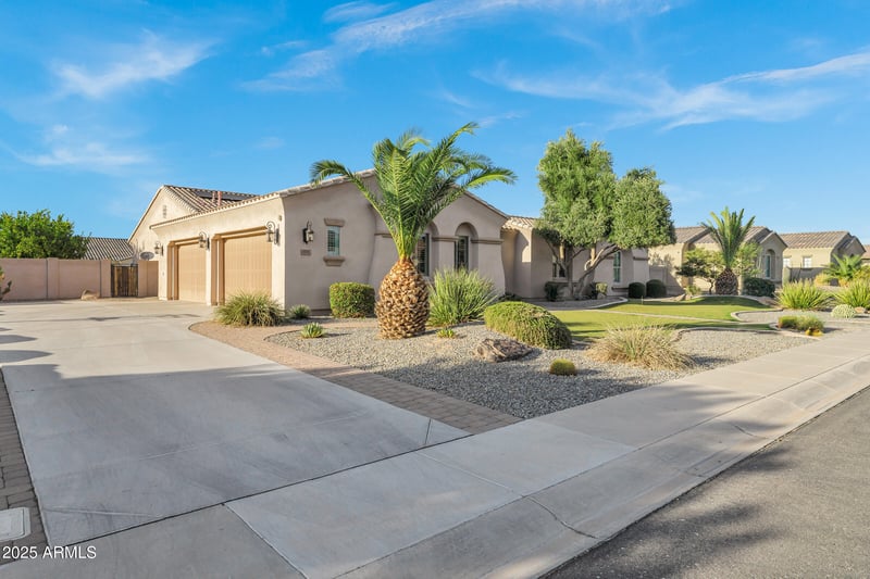 3076 La Costa Dr, Gilbert, AZ 85298