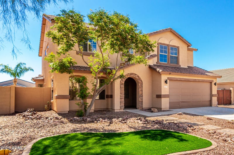 3077 Desert Moon Trl, San Tan Valley, AZ 85143