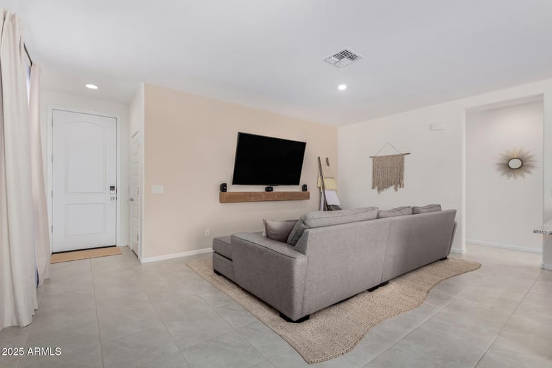 3077 Tie Down Dr, San Tan Valley, AZ 85140
