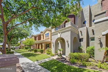 308 Herro Ln, Phoenix, AZ 85013