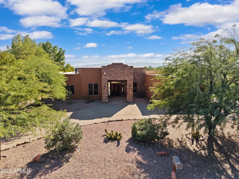30826 Crozier Rd, Wittmann, AZ 85361