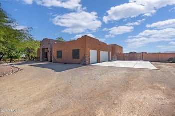 30826 Crozier Rd, Wittmann, AZ 85361