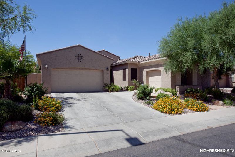 3083 E Capricorn Way, Chandler, AZ 85249