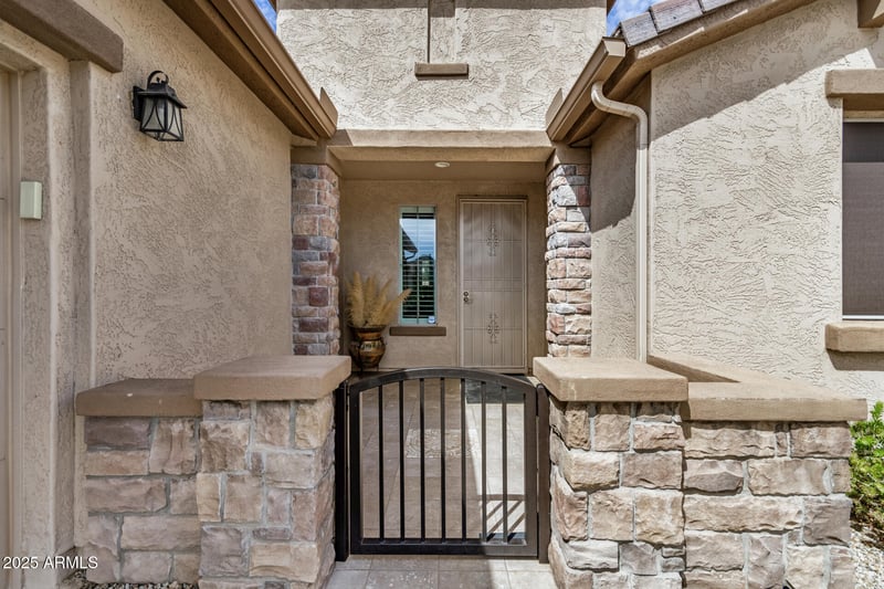 30862 Glory Grv, San Tan Valley, AZ 85143
