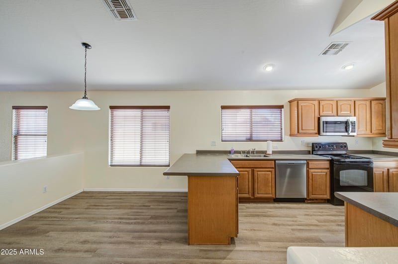 30879 Opal Dr, San Tan Valley, AZ 85143