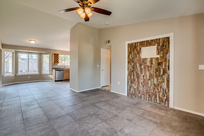 309 E Desert Ln, Gilbert, AZ 85234