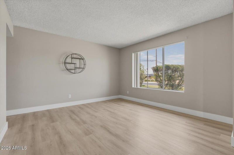 309 Pebble Beach Dr, Tempe, AZ 85282
