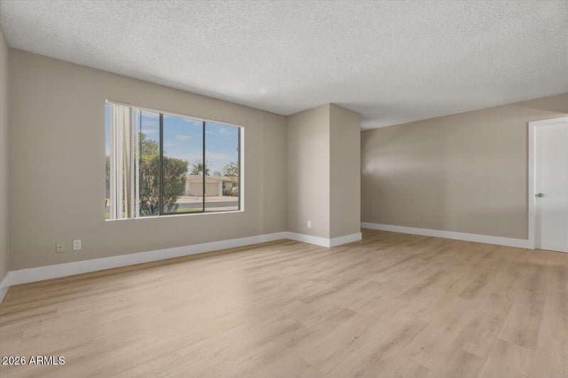 309 Pebble Beach Dr, Tempe, AZ 85282