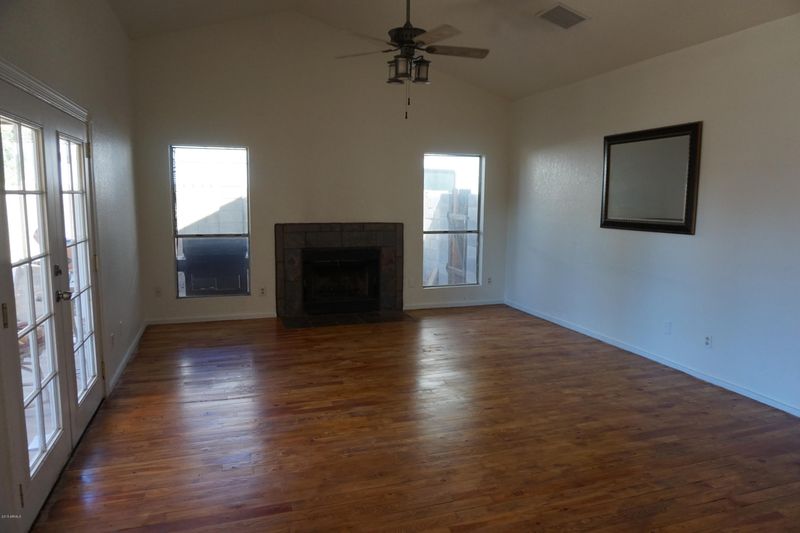 309 W Mohawk Dr, Phoenix, AZ 85027