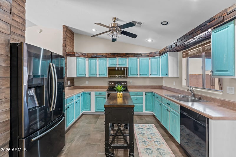 30910 224th Dr, Wittmann, AZ 85361