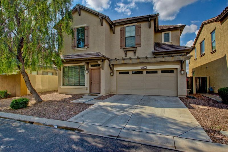 3092 S Lois Ln, Gilbert, AZ 85295