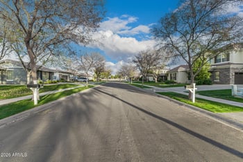 3093 Comstock Dr, Gilbert, AZ 85296