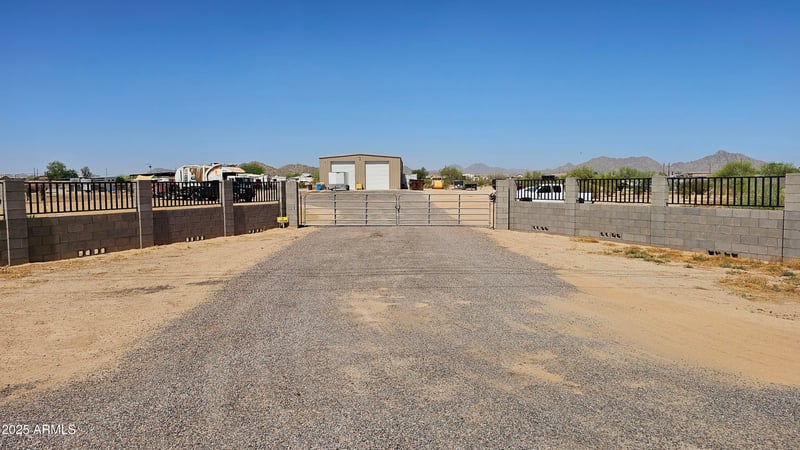 30940 Varnum Rd, San Tan Valley, AZ 85143