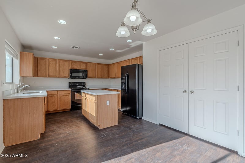 30944 Bramwell Ave, San Tan Valley, AZ 85143