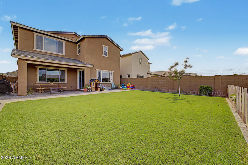 3096 E Hayfield Way, San Tan Valley, AZ 85140