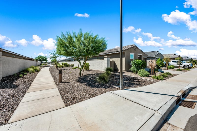3099 Bee Trl, San Tan Valley, AZ 85143