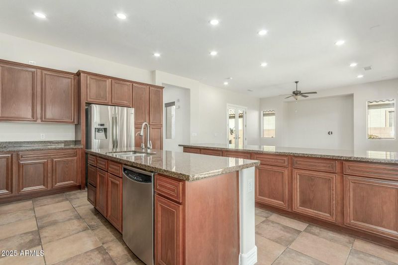 3099 E Claxton Ct, Gilbert, AZ 85297
