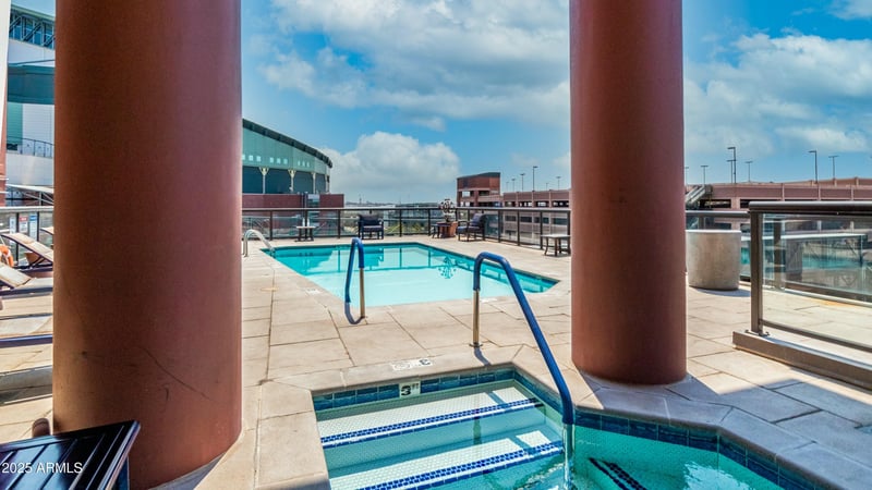 310 4th St #1407, Phoenix, AZ 85004