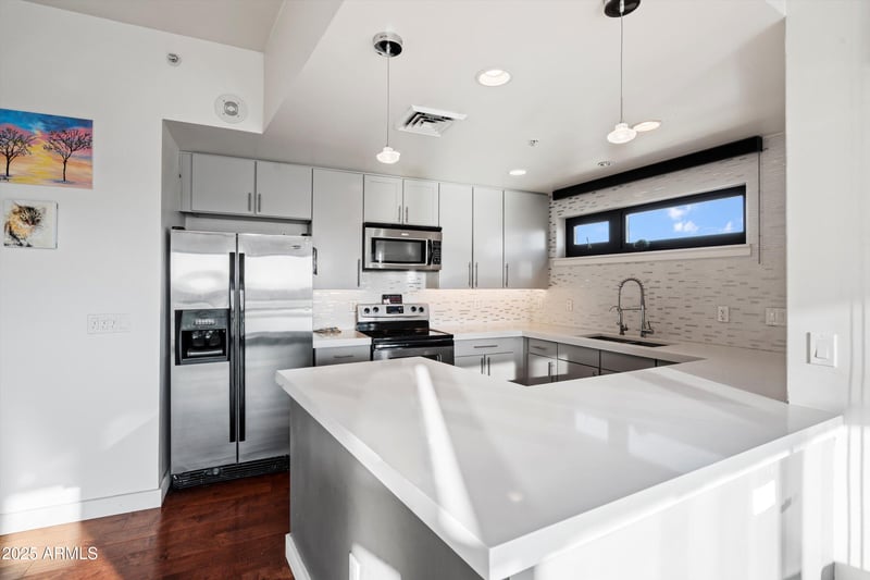 310 4th St #601, Phoenix, AZ 85004