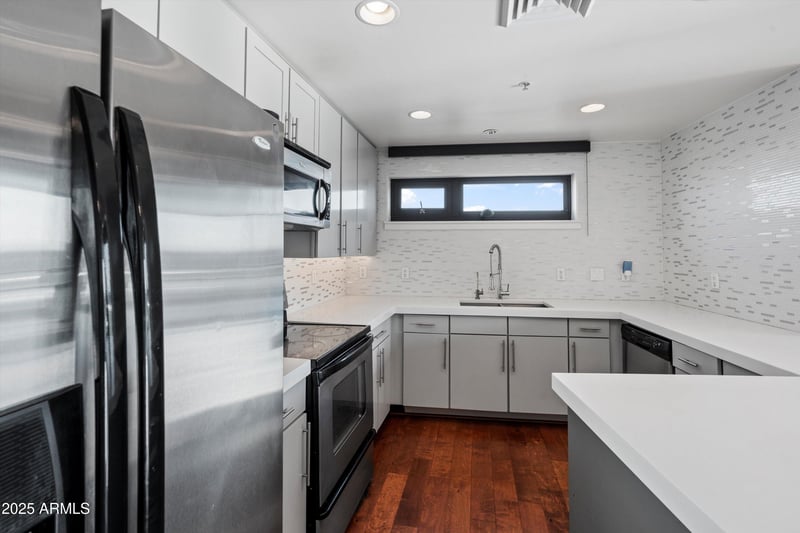 310 4th St #601, Phoenix, AZ 85004