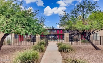 310 Earll Dr #102, Phoenix, AZ 85013