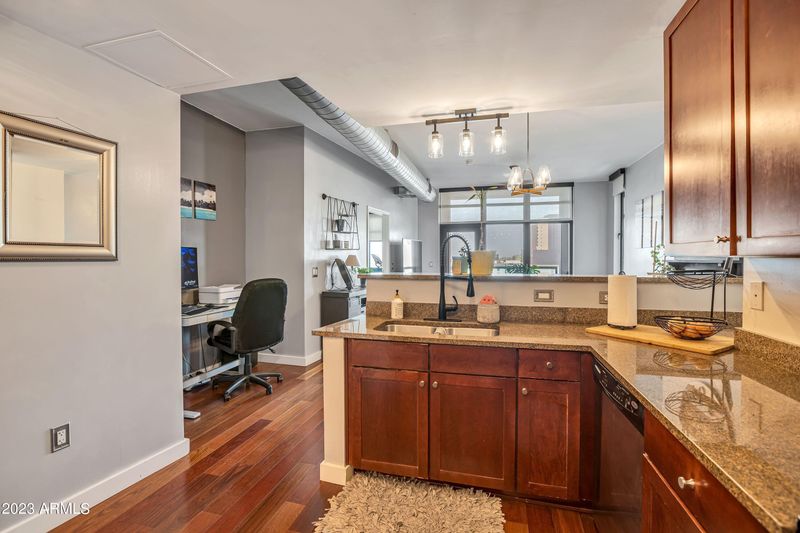 310 S 4th St #804, Phoenix, AZ 85004
