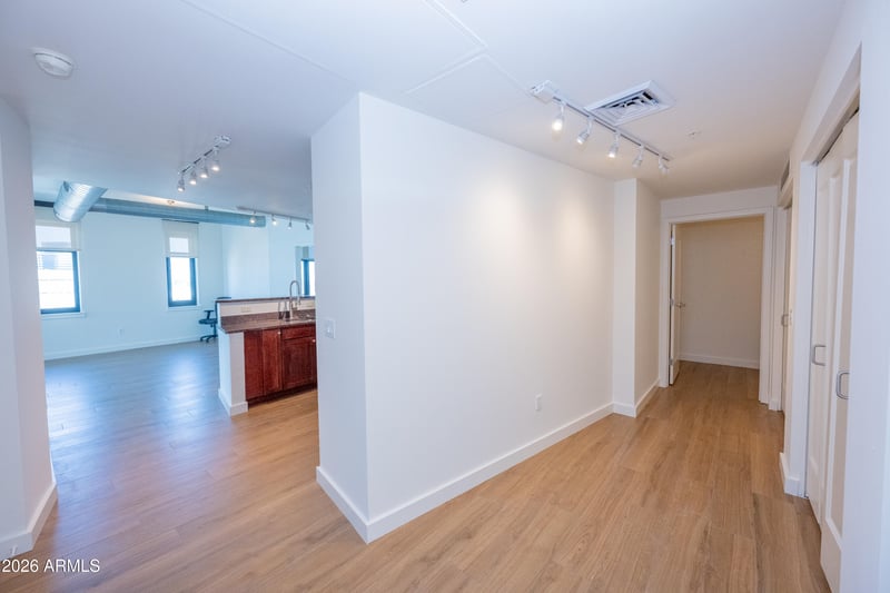 310 4th St #805, Phoenix, AZ 85004