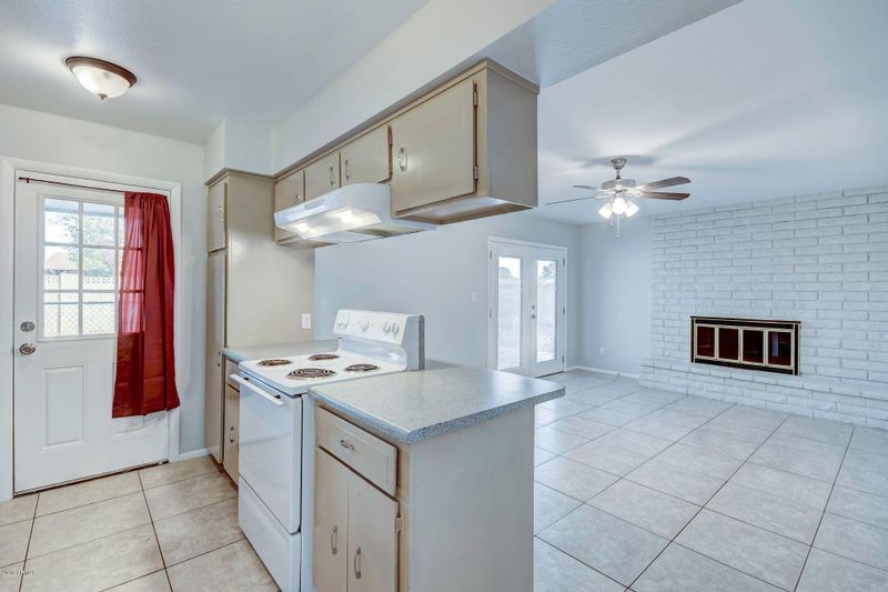 3101 W Mandalay Ln, Phoenix, AZ 85053