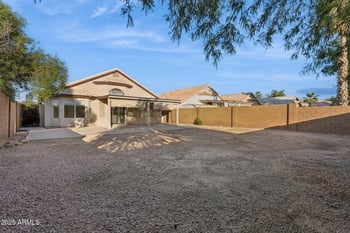3101 Wagoner Rd, Phoenix, AZ 85032