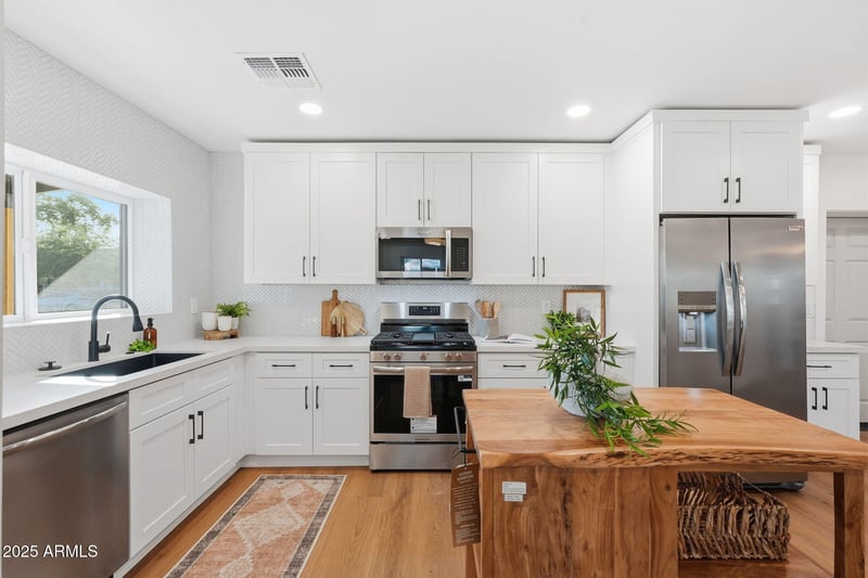 3102 34th Pl, Phoenix, AZ 85018