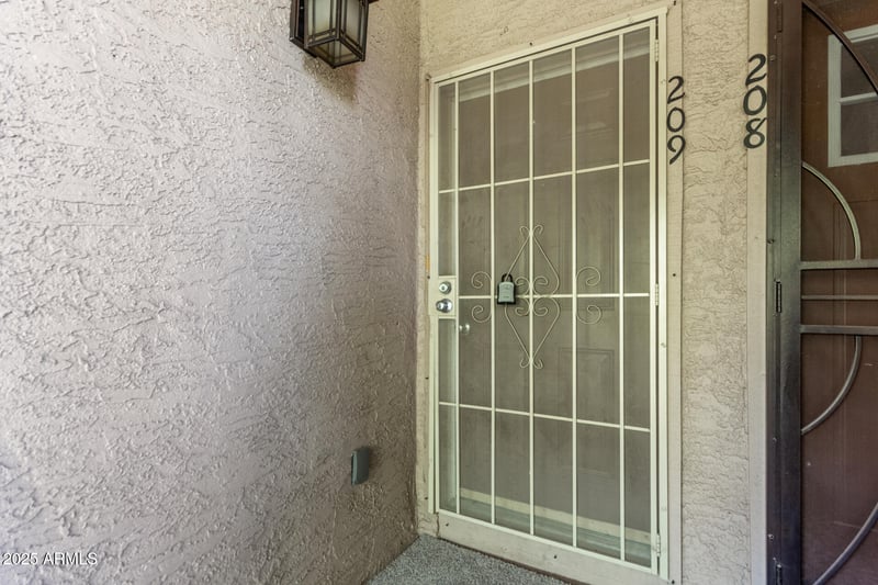 3102 Clarendon Ave #209, Phoenix, AZ 85016