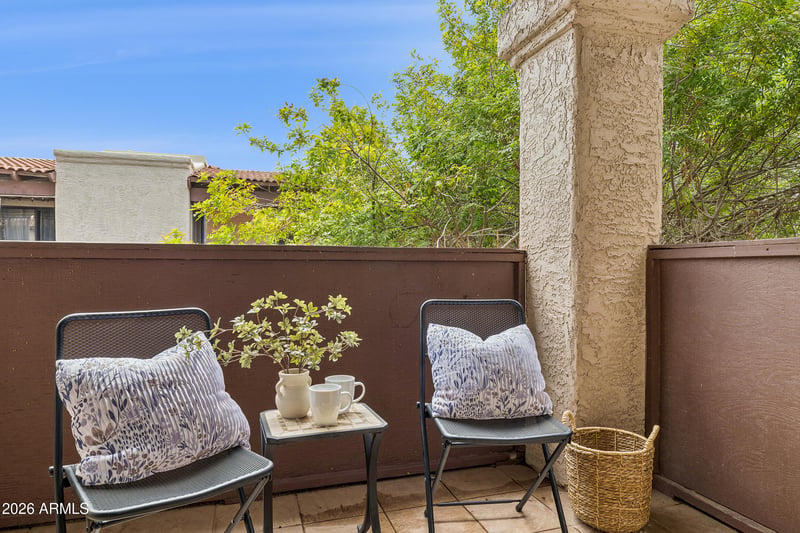 3102 E Clarendon Ave #206, Phoenix, AZ 85016