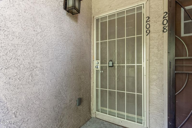 3102 E Clarendon Ave #209, Phoenix, AZ 85016