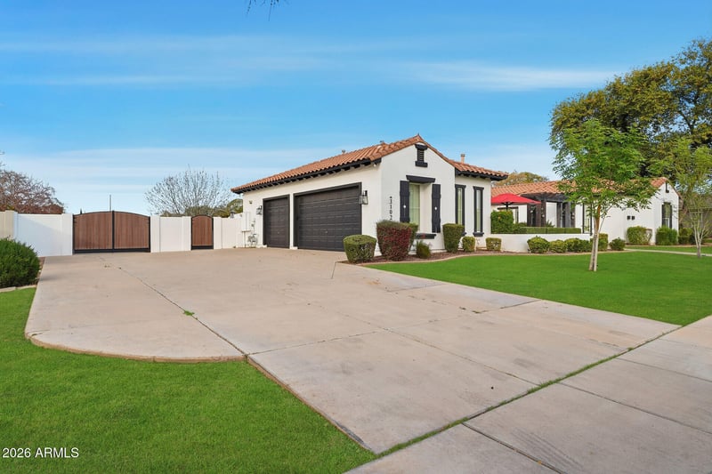 3102 E Vaughn Ave, Gilbert, AZ 85234