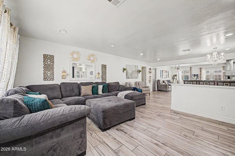 3102 W Villa Maria Dr, Phoenix, AZ 85053