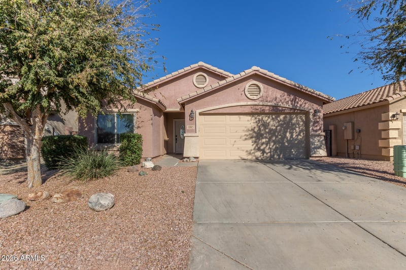31027 Karen Ave, San Tan Valley, AZ 85143