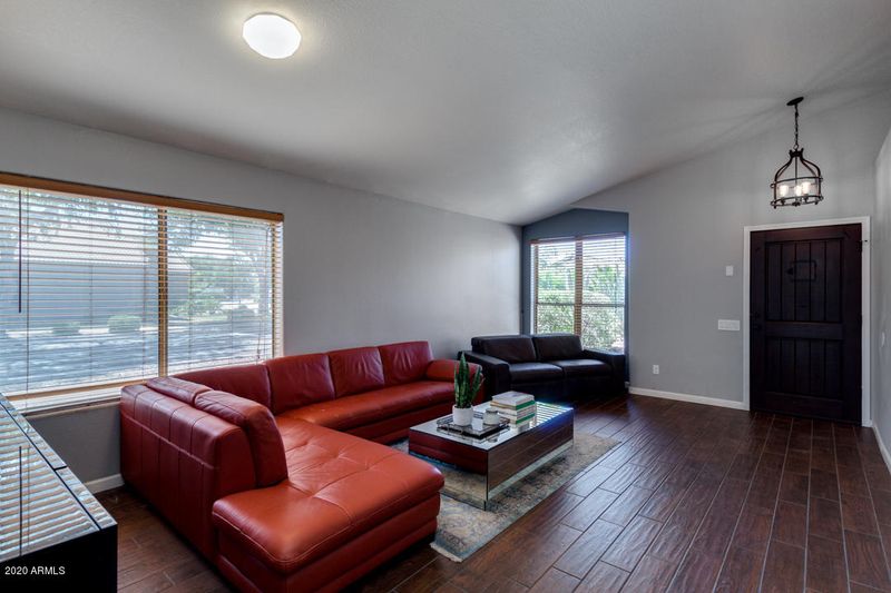 3103 E Captain Dreyfus Ave, Phoenix, AZ 85032