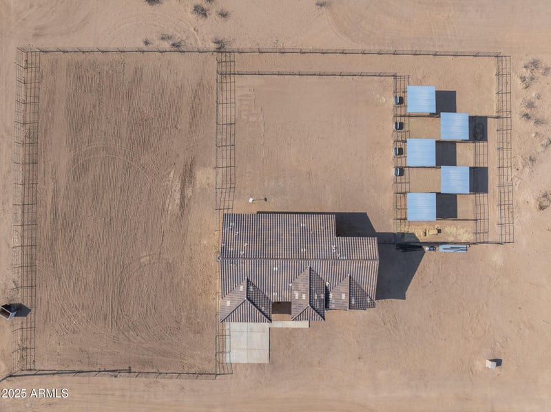 31033 251st Ave, Wittmann, AZ 85361