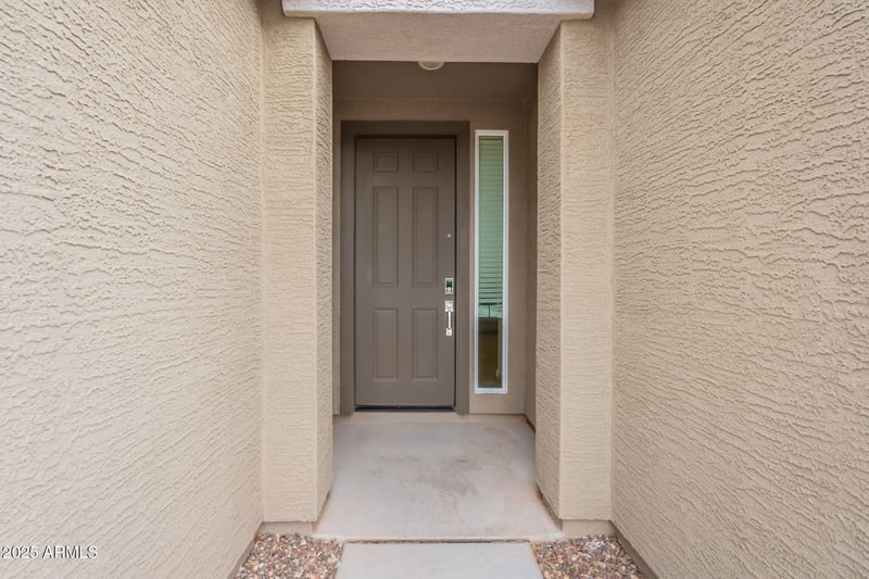 3104 Bee Trl, San Tan Valley, AZ 85143