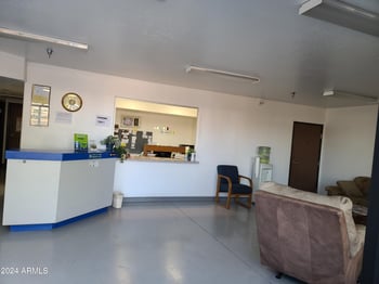 3105 Main St, Mesa, AZ 85213