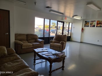 3105 Main St, Mesa, AZ 85213