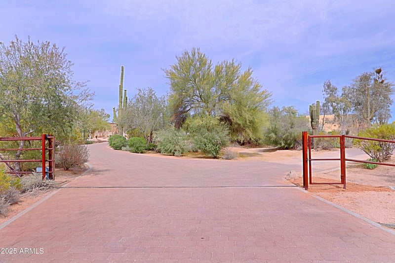 31055 56th St, Cave Creek, AZ 85331