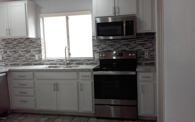 3106 E Wagoner Rd, Phoenix, AZ 85032