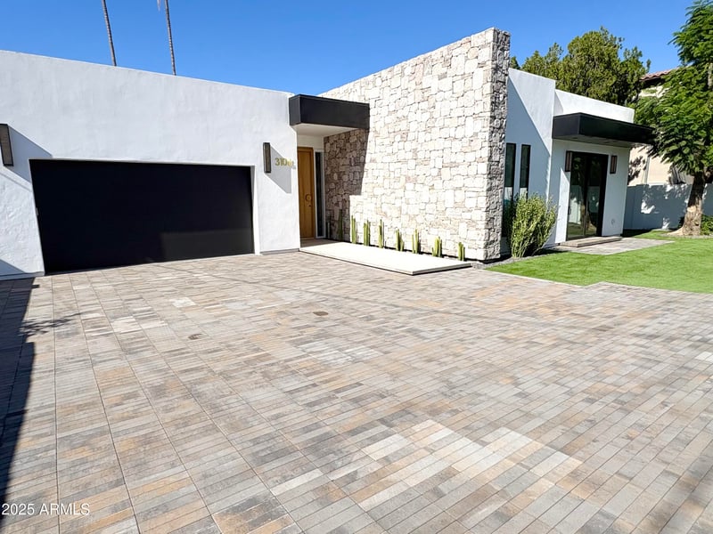 3106 Valencia Ln, Phoenix, AZ 85018